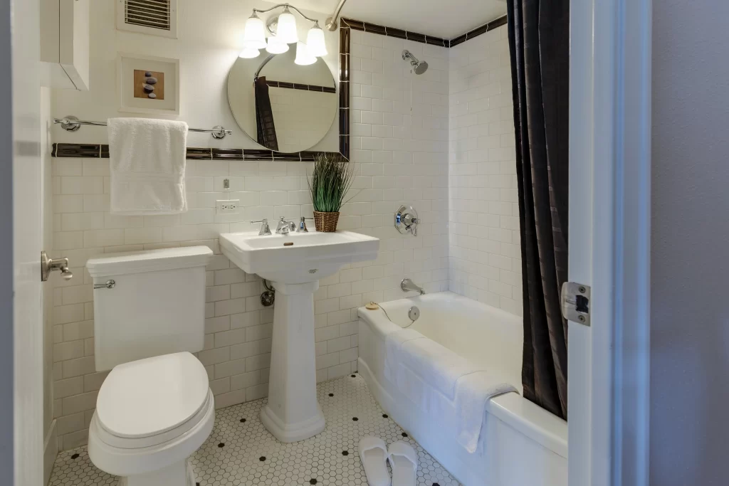 ide desain kamar mandi apartemen