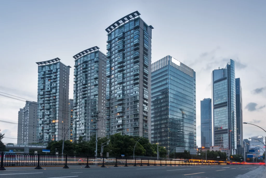 apartemen modern di tengah kota
