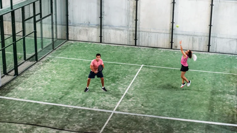 rekomendasi lapangan padel di jakarta selatan