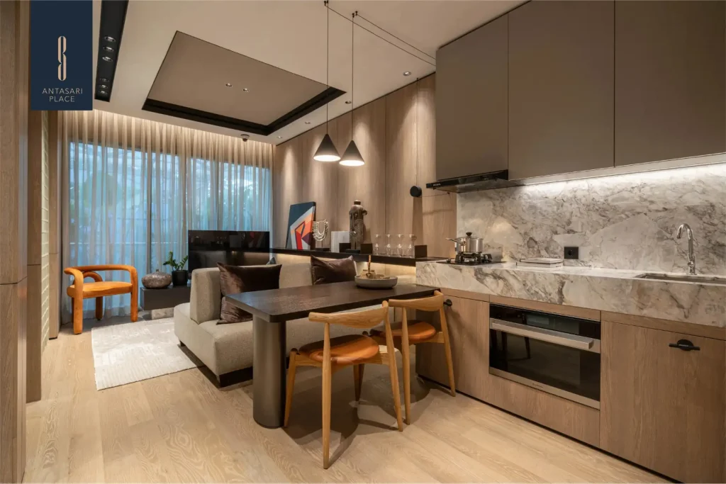 perbedaan serviced apartment dan apartemen biasa
