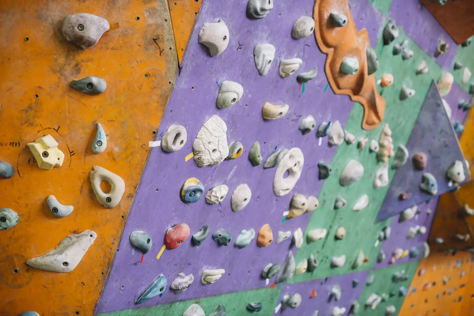 rekomendasi wall climbing jakarta